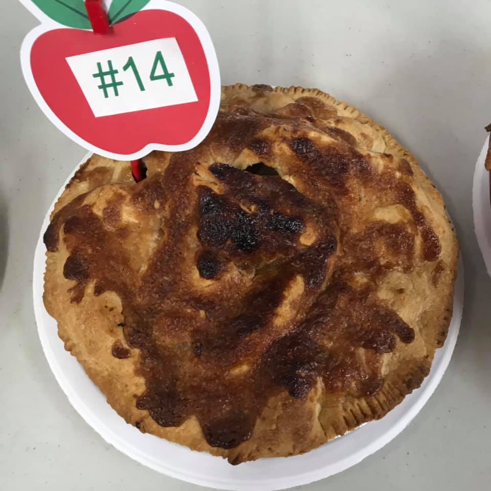 Applesauce Pie Recipe - The Christmas Shoppe