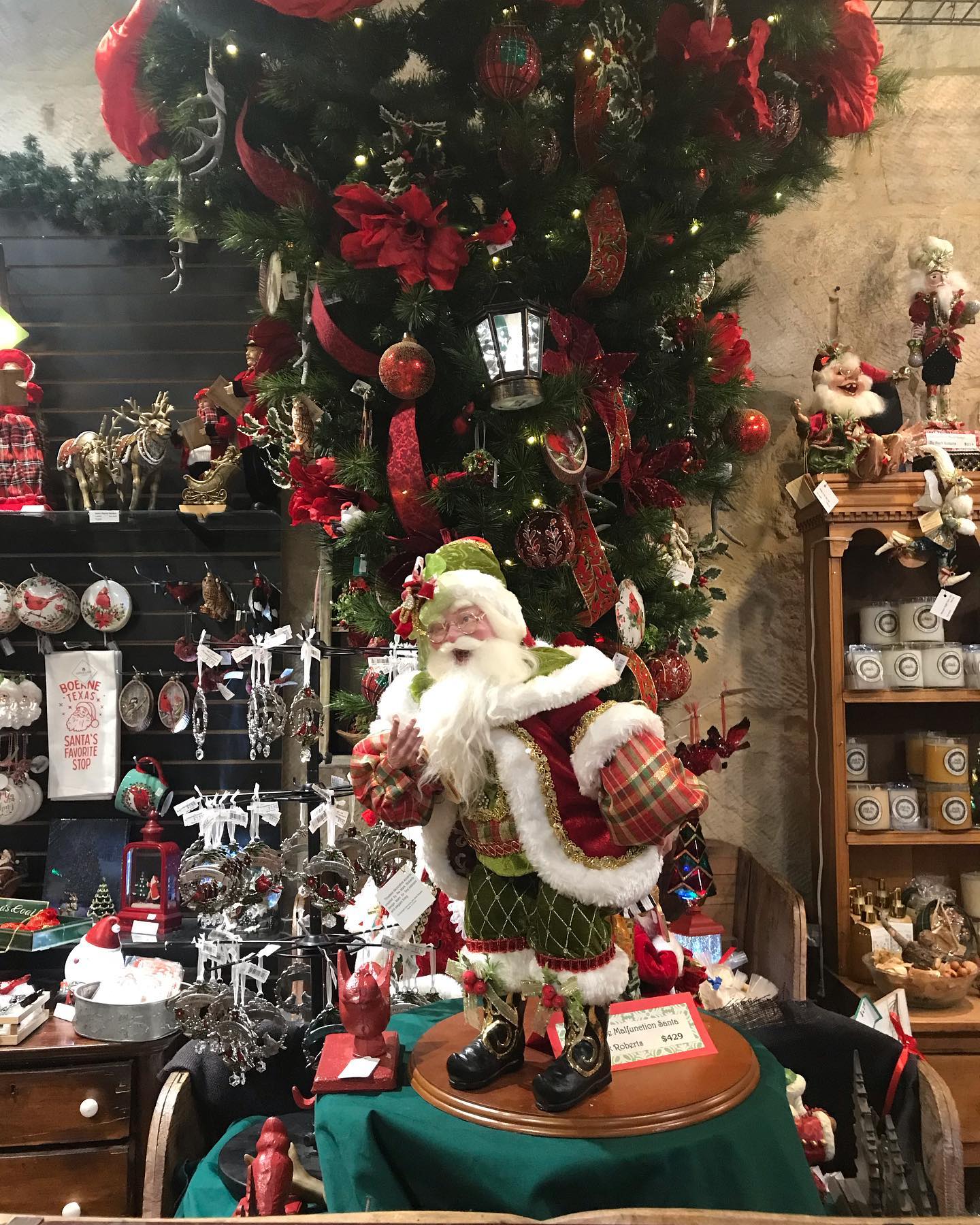 2022 Kneeling Santa Tree - The Christmas Shoppe